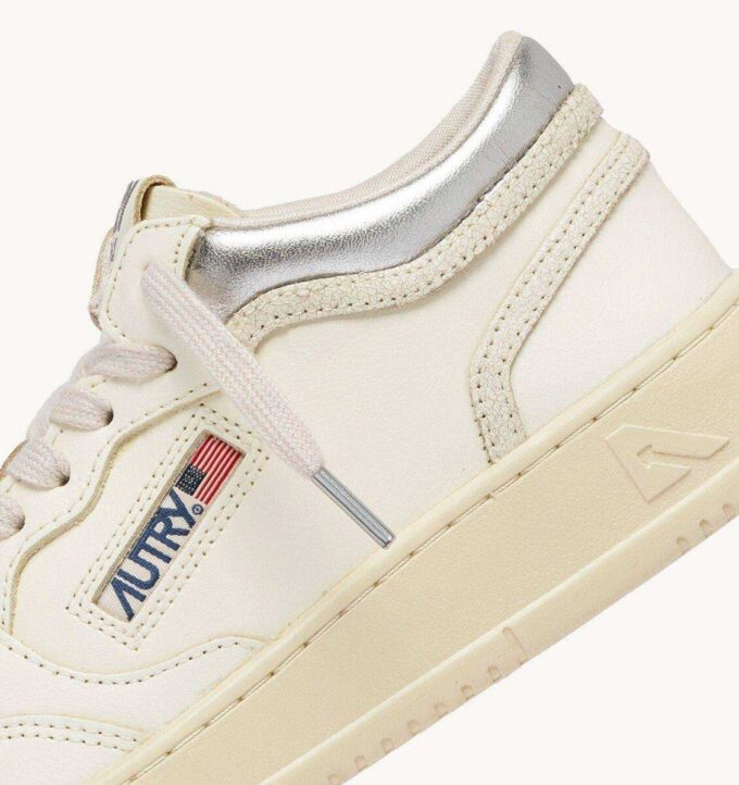 ZAPATILLAS MED-WAY EN PIEL COLOR MALVAVISCO Y PLATA ZAPATILLAS MED-WAY EN PIEL COLOR MALVAVISCO Y PLATA