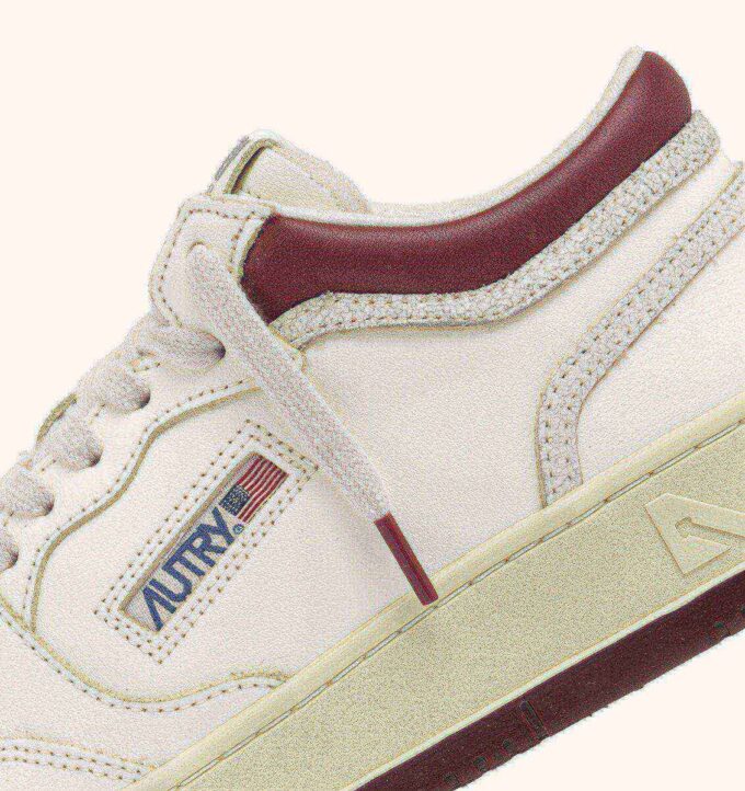 ZAPATILLAS MED-WAY EN PIEL COLOR MALVAVISCO Y SYRAH