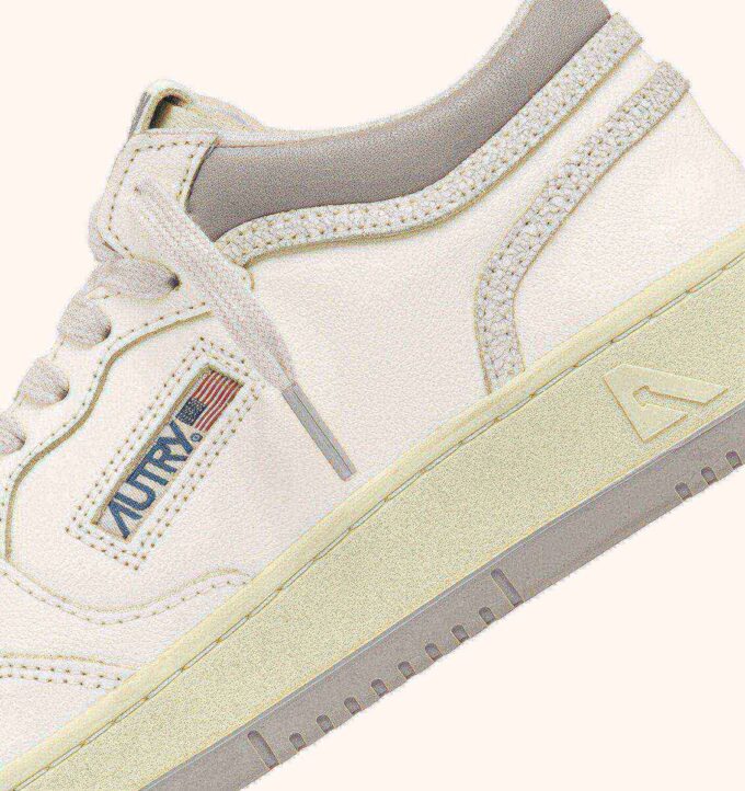 ZAPATILLAS MED-WAY EN PIEL COLOR MALVAVISCO Y VAPOR