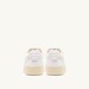 ZAPATILLAS MEDALIST LOW SUPER SOFT DE PIEL BLANCA ZAPATILLAS MEDALIST LOW SUPER SOFT DE PIEL BLANCA