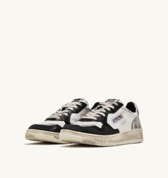 ZAPATILLAS MEDALIST LOW SUPER VINTAGE DE PIEL BLANCA, NEGRA Y PLATEADA