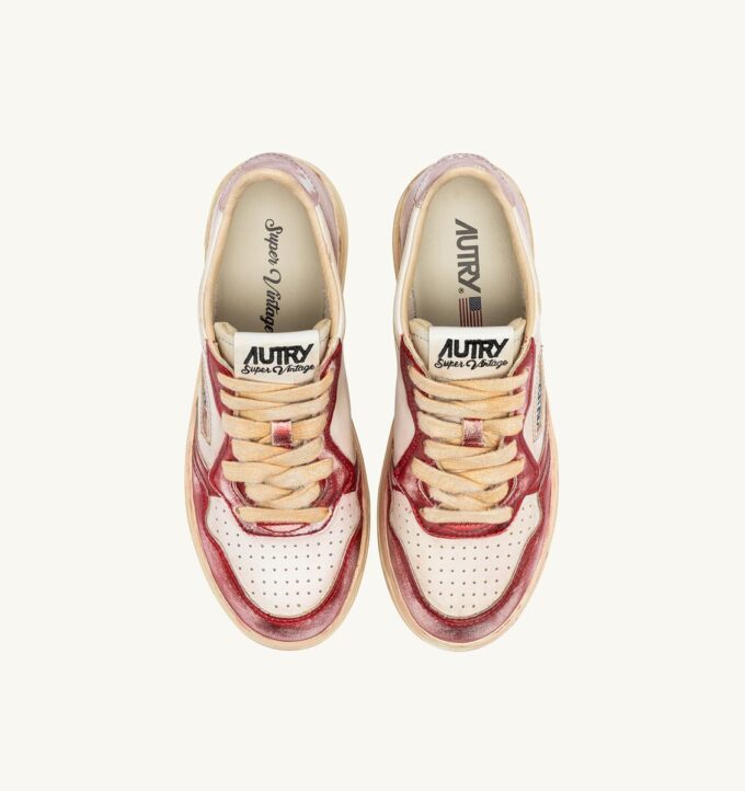 ZAPATILLAS MEDALIST LOW SUPER VINTAGE DE PIEL CEPILLADA ROJA Y ROSA ZAPATILLAS MEDALIST LOW SUPER VINTAGE DE PIEL CEPILLADA ROJA Y ROSA