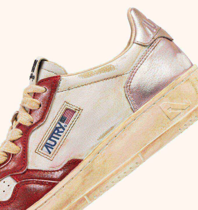 ZAPATILLAS MEDALIST LOW SUPER VINTAGE DE PIEL CEPILLADA ROJA Y ROSA ZAPATILLAS MEDALIST LOW SUPER VINTAGE DE PIEL CEPILLADA ROJA Y ROSA