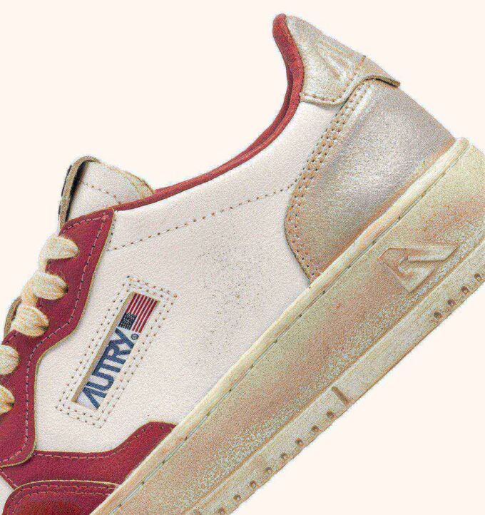 ZAPATILLAS MEDALIST LOW SUPER VINTAGE EN BLANCO ROSA Y COBRE ZAPATILLAS MEDALIST LOW SUPER VINTAGE EN BLANCO ROSA Y COBRE