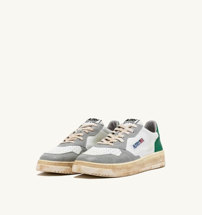 ZAPATILLAS MEDALIST LOW SUPER VINTAGE EN BLANCO, VERDE Y GRIS ZAPATILLAS MEDALIST LOW SUPER VINTAGE EN BLANCO, VERDE Y GRIS