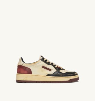 ZAPATILLAS MEDALIST LOW SUPER VINTAGE EN PIEL BLANCA, NEGRA Y SYRAH