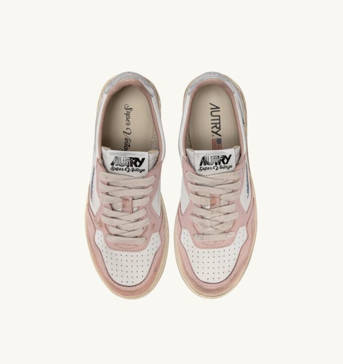 ZAPATILLAS MEDALIST LOW SUPER VINTAGE EN PIEL BLANCA, ROSA POLVO Y PLATEADA ZAPATILLAS MEDALIST LOW SUPER VINTAGE EN PIEL BLANCA, ROSA POLVO Y PLATEADA