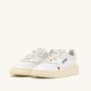 ZAPATILLAS MEDALLISTAS ‘LOVE’ EN PIEL BLANCA Y ROJA
