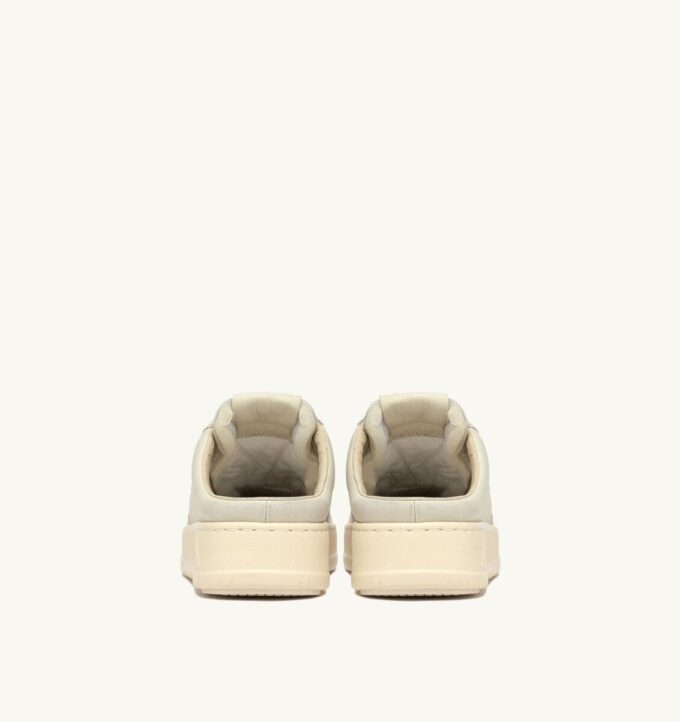 ZAPATILLAS MULE MEDALIST DE PIEL NAPA BLANCA INVERNAL