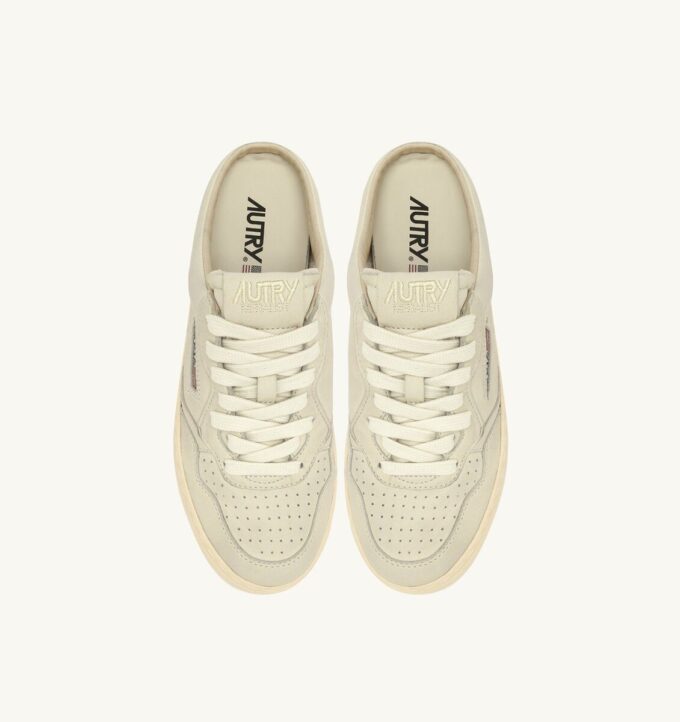 ZAPATILLAS MULE MEDALIST DE PIEL NAPA BLANCA INVERNAL
