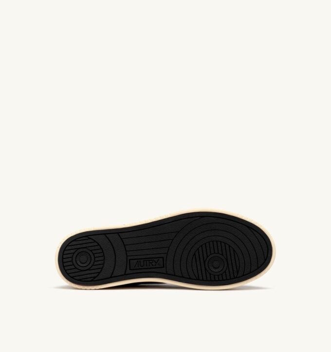 ZAPATILLAS MULE MEDALIST DE PIEL NAPA NEGRA ZAPATILLAS MULE MEDALIST DE PIEL NAPA NEGRA