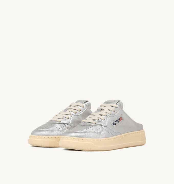ZAPATILLAS MULE MEDALIST DE PIEL NAPA PLATEADA ZAPATILLAS MULE MEDALIST DE PIEL NAPA PLATEADA