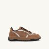ZAPATILLAS WILDPACE LOW DE NYLON RIPSTOP Y CUERO COLOR AZÚCAR MARRÓN Y REFLEX ZAPATILLAS WILDPACE LOW DE NYLON RIPSTOP Y CUERO COLOR AZÚCAR MARRÓN Y REFLEX