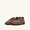 ZAPATILLAS WILDPACE LOW DE NYLON RIPSTOP Y CUERO COLOR AZÚCAR MARRÓN Y REFLEX ZAPATILLAS WILDPACE LOW DE NYLON RIPSTOP Y CUERO COLOR AZÚCAR MARRÓN Y REFLEX