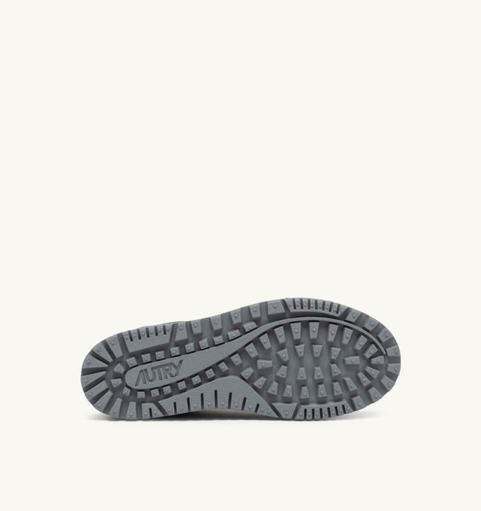 ZAPATILLAS WILDPACE LOW DE NYLON RIPSTOP Y CUERO COLOR CASTLE WALL Y TITANIO ZAPATILLAS WILDPACE LOW DE NYLON RIPSTOP Y CUERO COLOR CASTLE WALL Y TITANIO