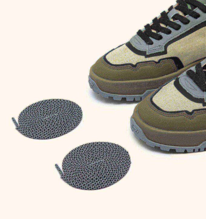 ZAPATILLAS WILDPACE LOW DE NYLON RIPSTOP Y CUERO COLOR CASTLE WALL Y TITANIO ZAPATILLAS WILDPACE LOW DE NYLON RIPSTOP Y CUERO COLOR CASTLE WALL Y TITANIO