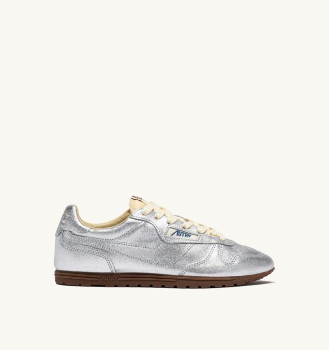 ZAPATILLAS WINDSPIN DE PIEL LAMINADA EN TONO PLATEADO