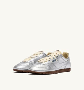 ZAPATILLAS WINDSPIN DE PIEL LAMINADA EN TONO PLATEADO