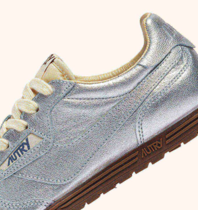 ZAPATILLAS WINDSPIN DE PIEL LAMINADA EN TONO PLATEADO