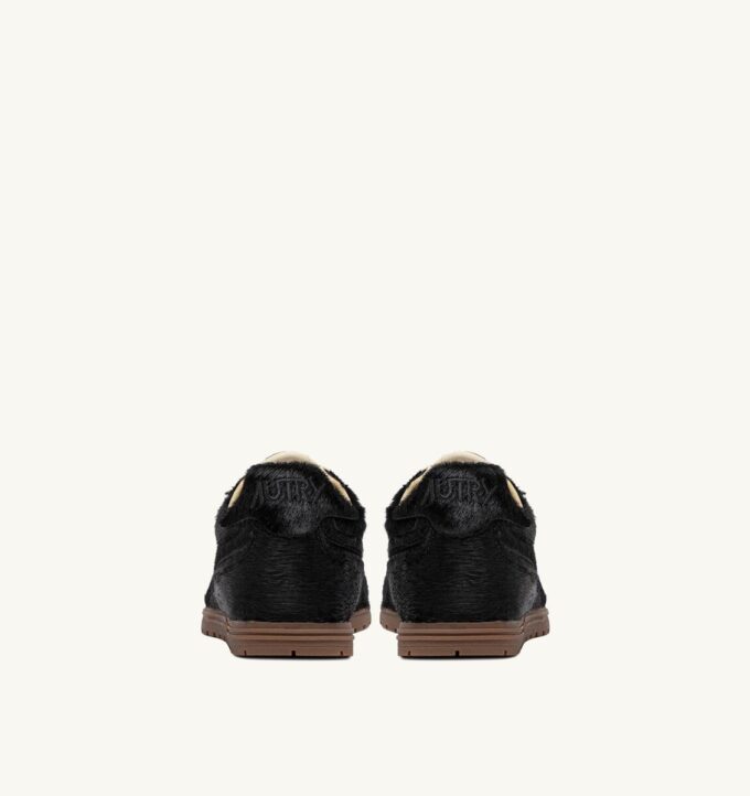 ZAPATILLAS WINDSPIN EFECTO PELO DE PONI NEGRO ZAPATILLAS WINDSPIN EFECTO PELO DE PONI NEGRO