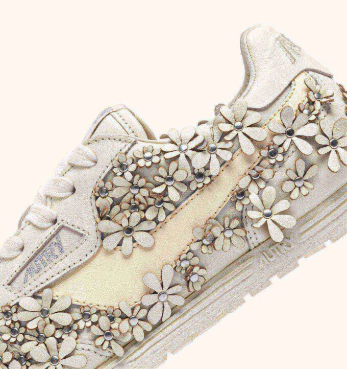 ZAPATILLAS WINDSPIN FLOWERS EN PIEL MARSHMALLOW ZAPATILLAS WINDSPIN FLOWERS EN PIEL MARSHMALLOW