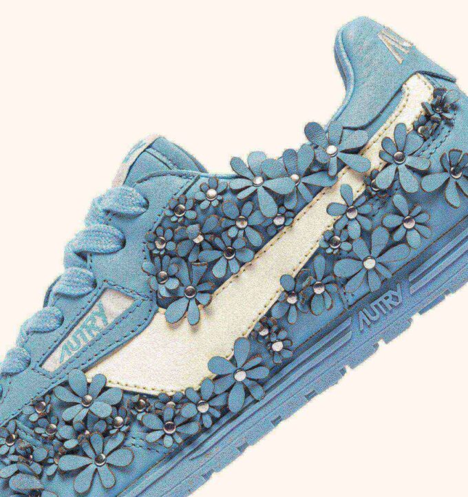 ZAPATILLAS WINDSPIN FLOWERS EN PIEL NO ME OLVIDES ZAPATILLAS WINDSPIN FLOWERS EN PIEL NO ME OLVIDES