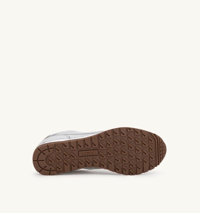 ZAPATILLAS WINDSPIN PLATEADAS CON ESPEJO ZAPATILLAS WINDSPIN PLATEADAS CON ESPEJO